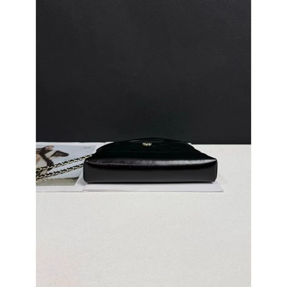 Chanel Women Pre-Loved Bag Brand New Condition